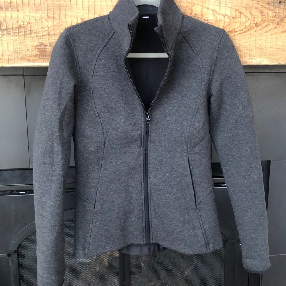 lululemon gray jacket